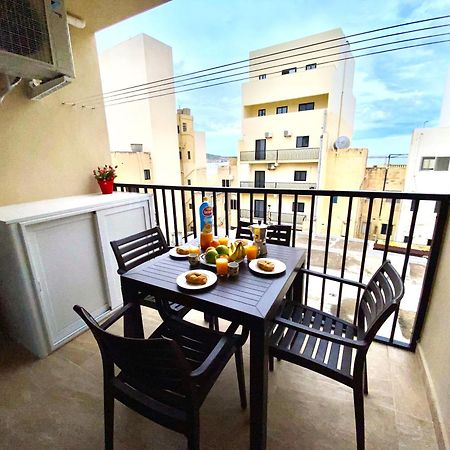 Sea Bliss Apartments With Terrace Just Off Seafront In St Paul'S Bay - By Getawaysmalta 세인트폴스베이 외부 사진