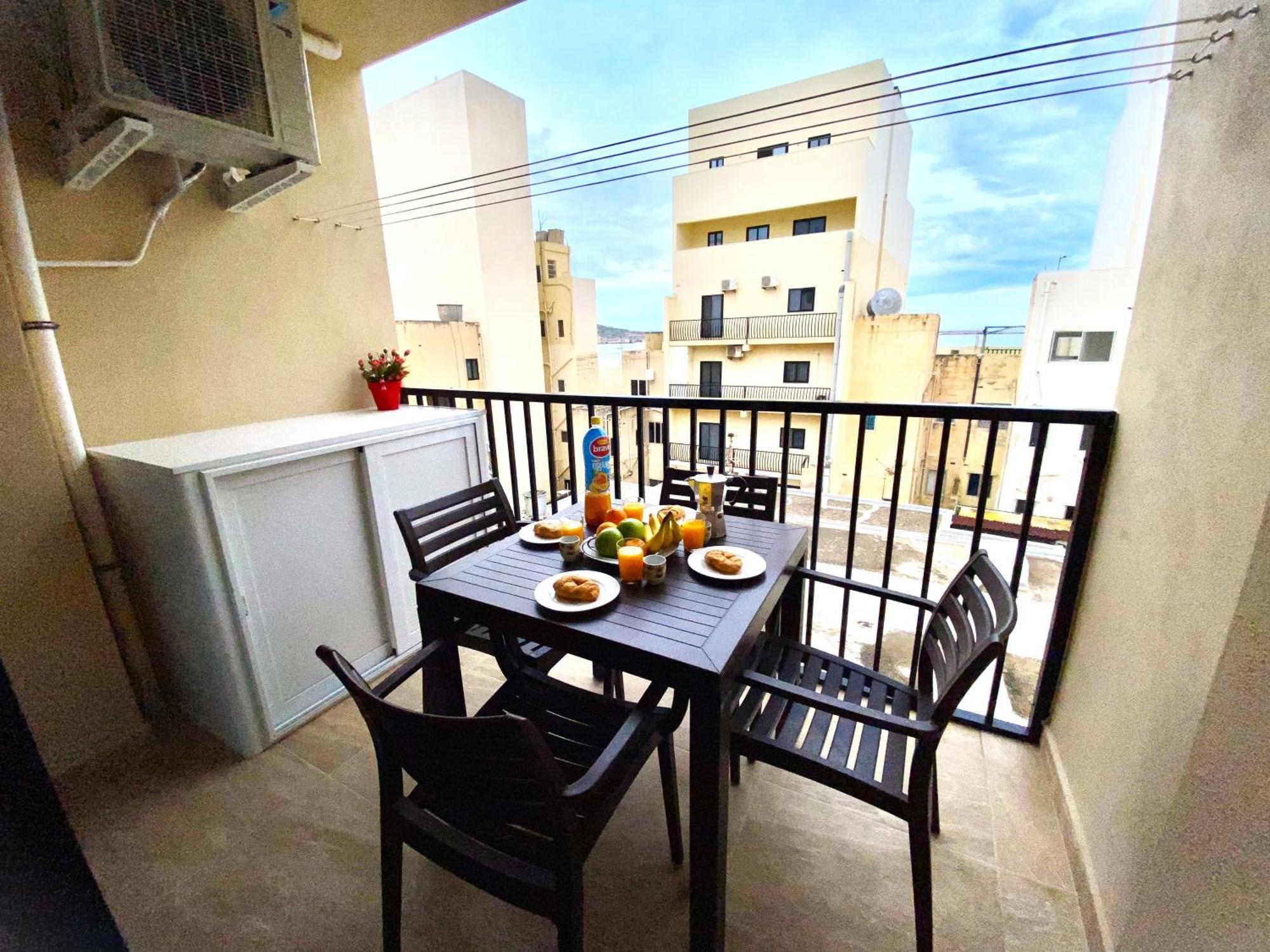 Sea Bliss Apartments With Terrace Just Off Seafront In St Paul'S Bay - By Getawaysmalta 세인트폴스베이 외부 사진